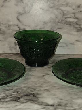 Anchor Hocking Forest Green SANDWICH GLASS BERRY BOWL & 2 CUSTARD LINER